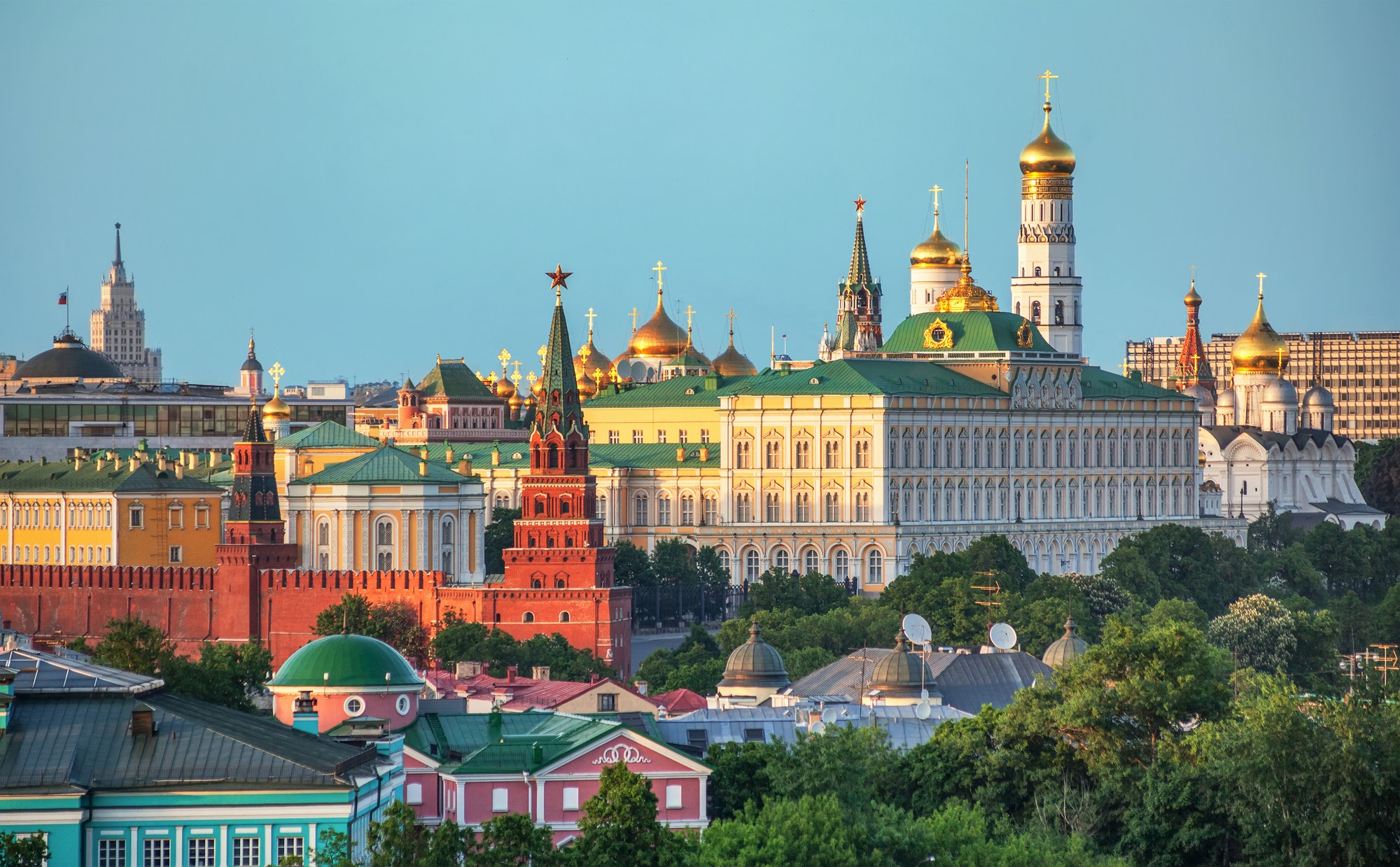 Кремль ру. Волхонка вид на Кремль. Московский Кремль со стороны Волхонки фото.